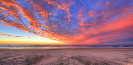 Sunrise - Fraser Island - QLD T (PB5D 00 51A1860)